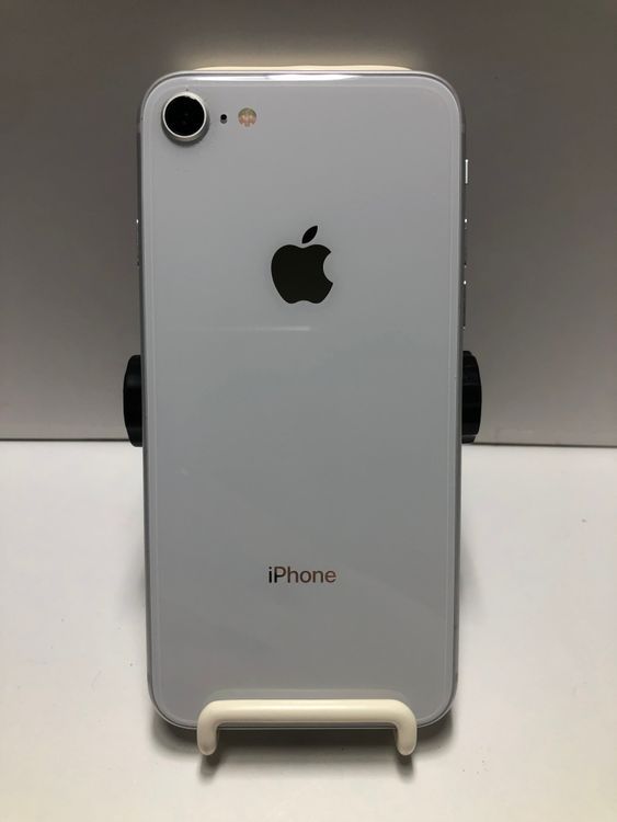 SIMフリー iPhone8  64GB シルバー 送料無料