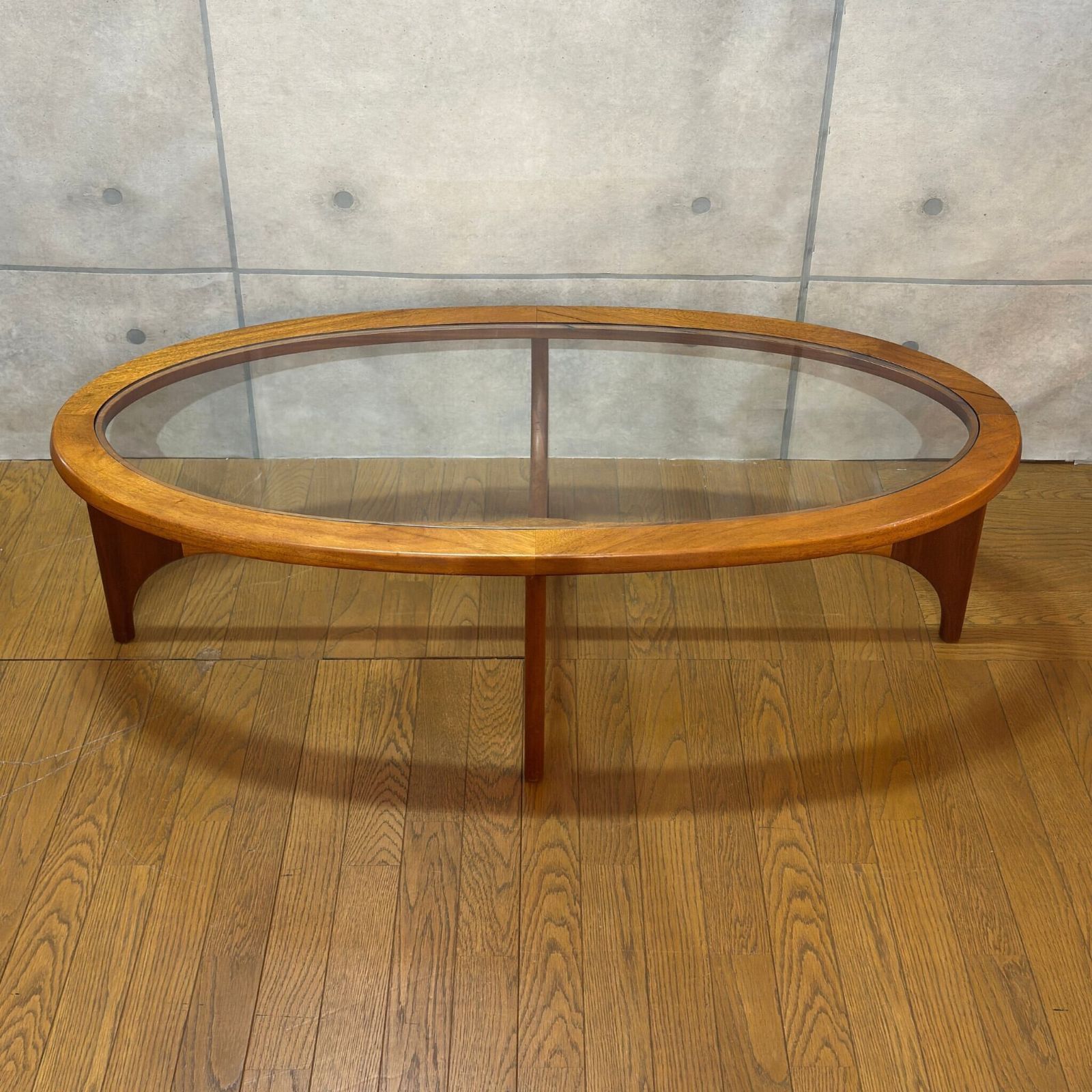 ストーンヒル ガラス天板