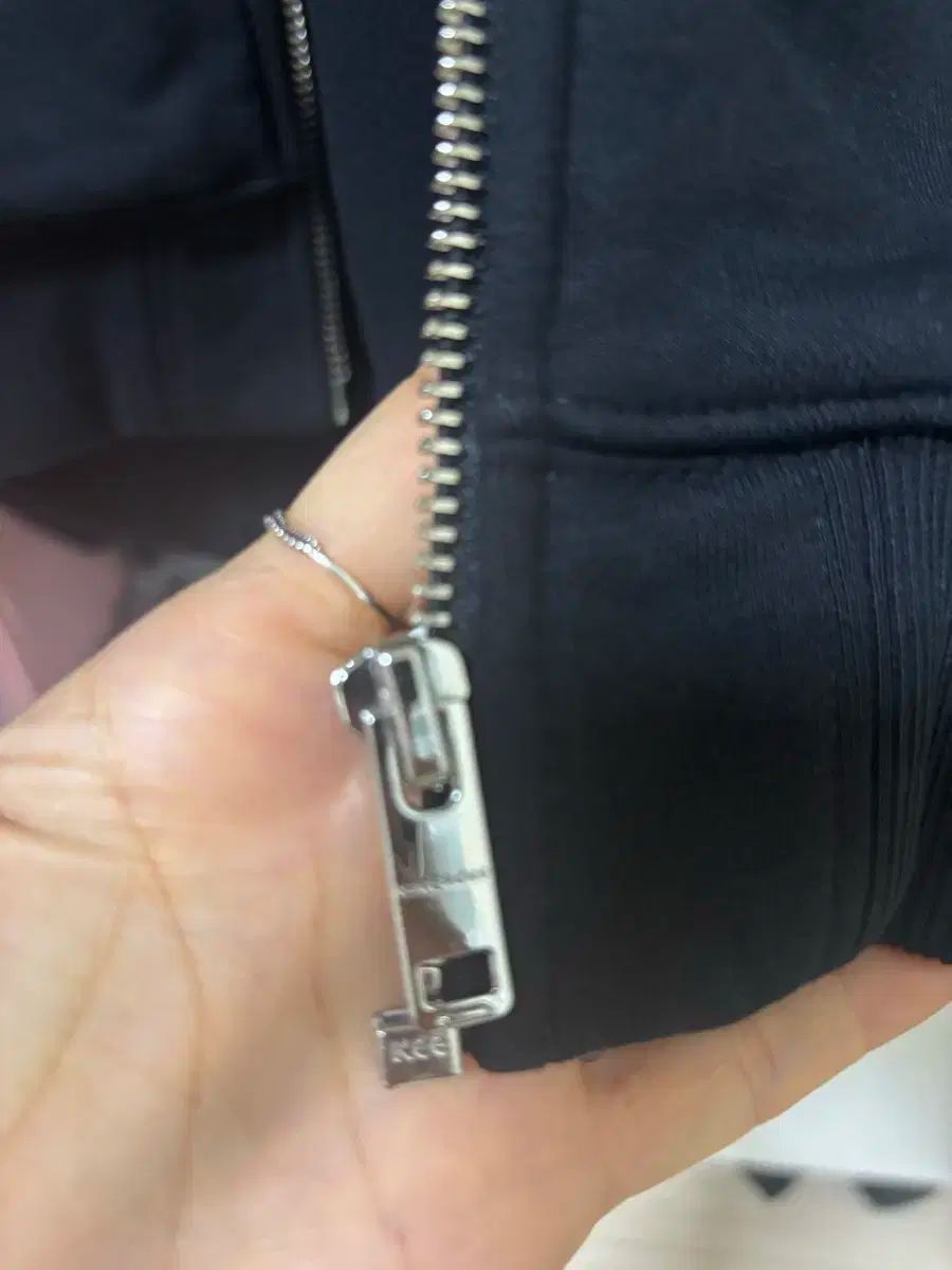 Givenchy ジバンシィ
