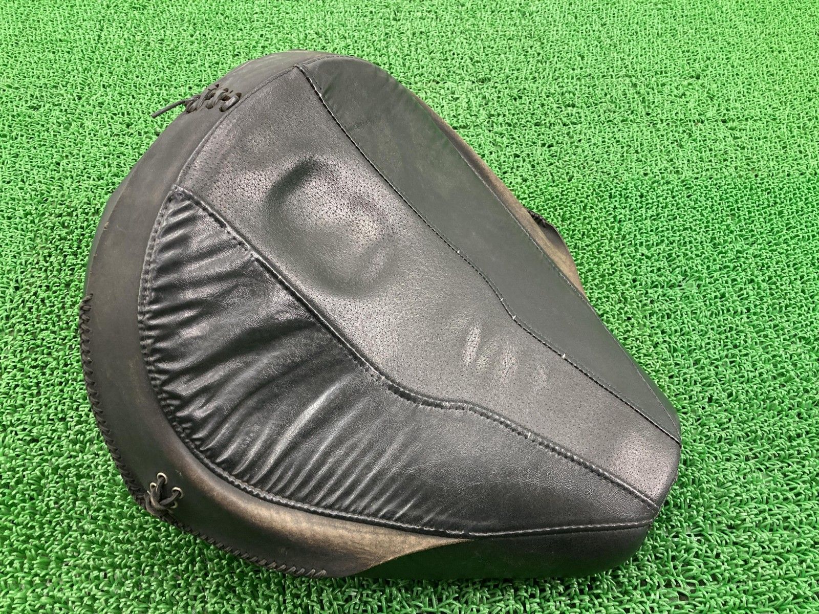 FLSTC フロントシート ハーレー 純正 バイク 部品 EVO エボ ヘリテイジ