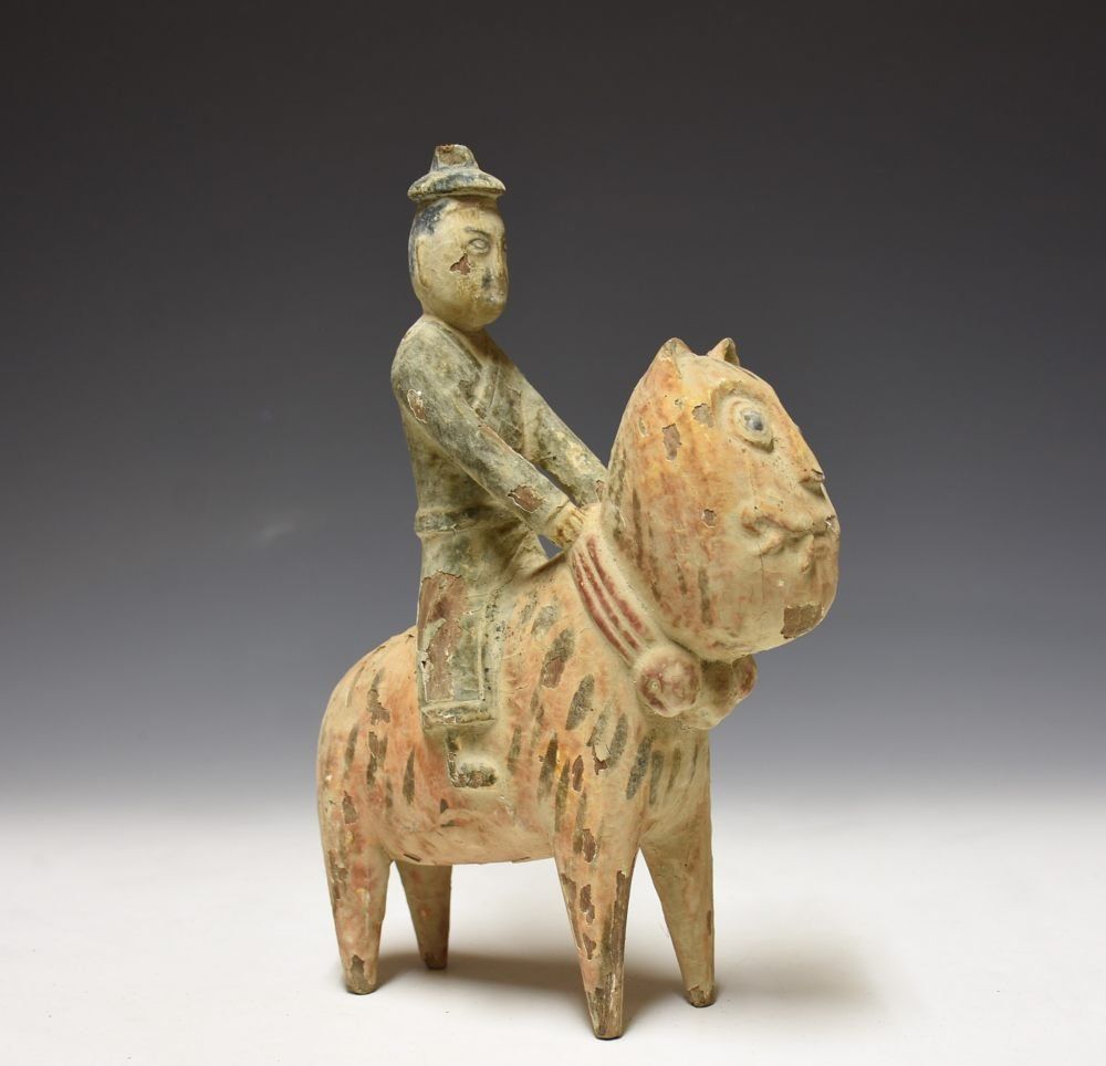 激安挑戦中！ 蔵A5131c 朝鮮古美術 木彫彩色虎上人物像 李朝時代