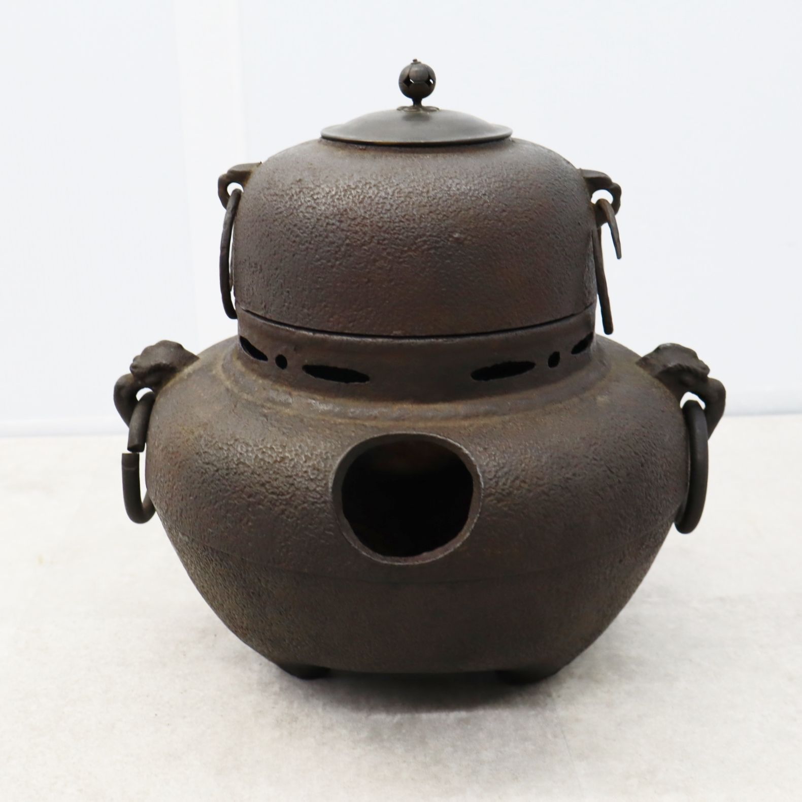 囲炉裏湯釜茶釜 △ ｜茶釜 茶道具 鉄製囲炉裏 壺 釜 銘なし｜ ｜ □P1953 - メルカリ