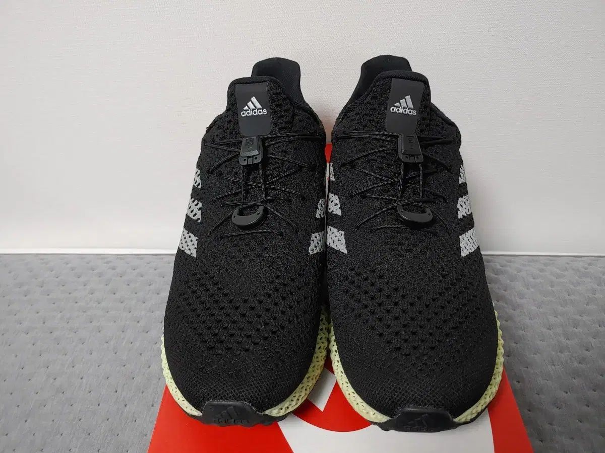 4D 靴