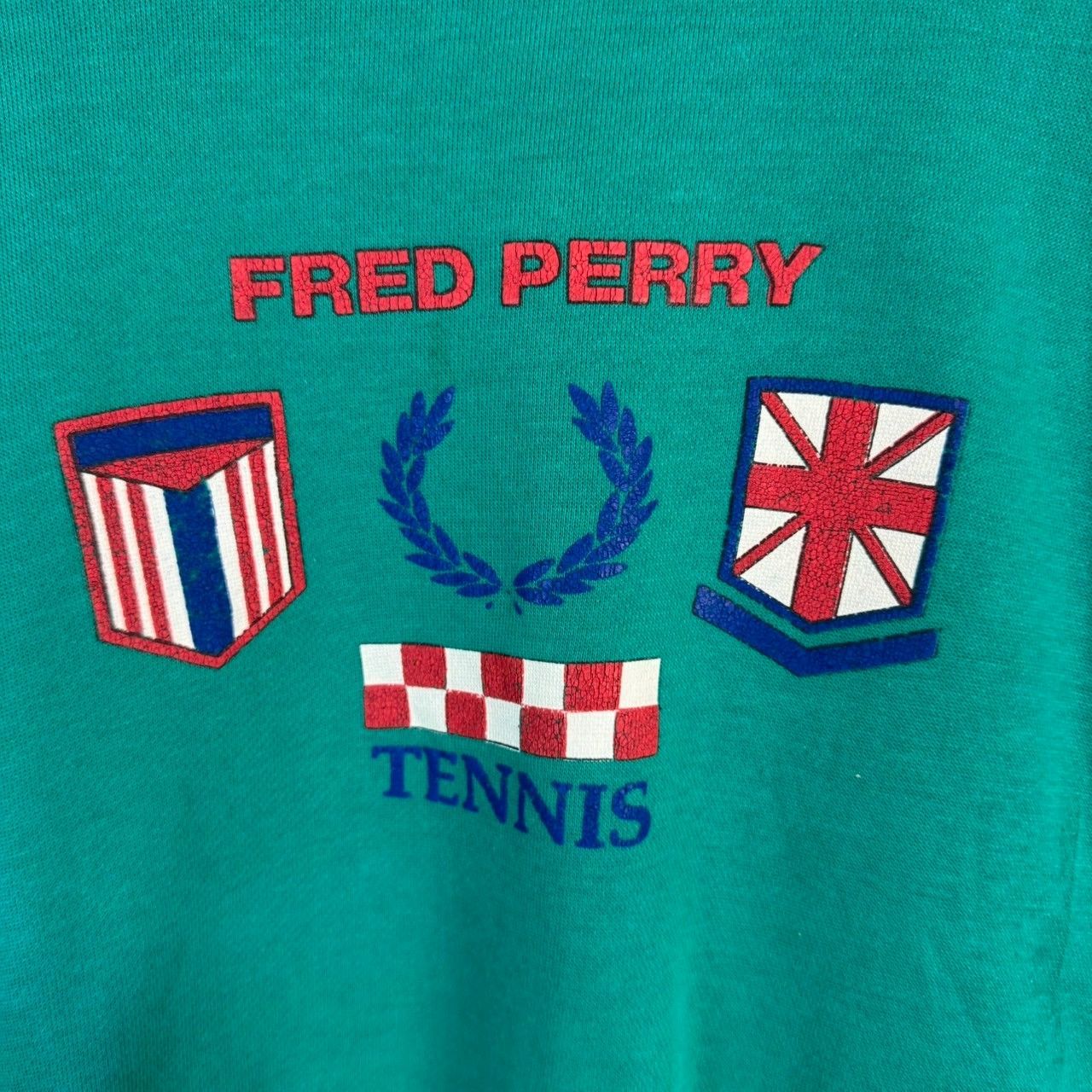FRED PERRY フレッドペリー スウェット トレーナー 長袖 ロゴ刺繍 
