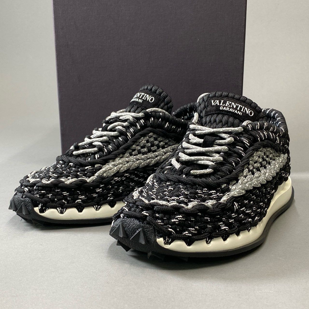 4j3 《極美品》定価￥126.500 VALENTINO ヴァレンティノ クロシェ 