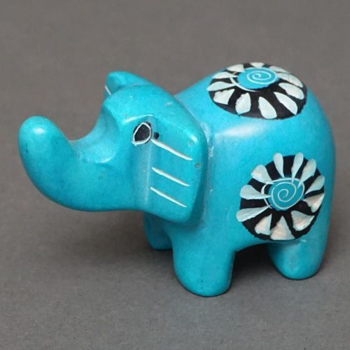 斑点模様 象の置き物 hand maide inケニア スミソニアン博物館 斑点