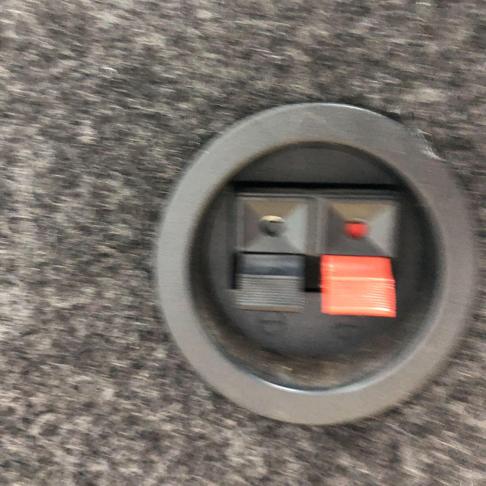 サブウーファー 車載用