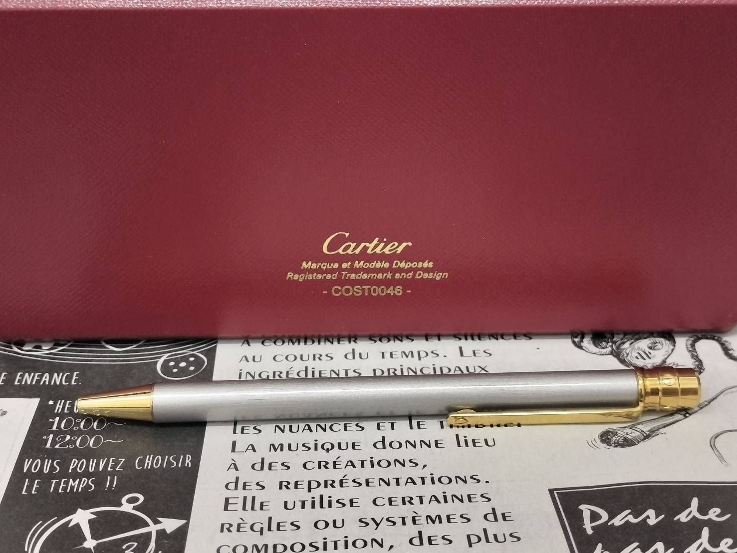 【美品】箱&説明書付 カルティエ　ボールペン　ST150192 Amazon | CARTIER(カルティエ) ST150192 サントス ボールペン