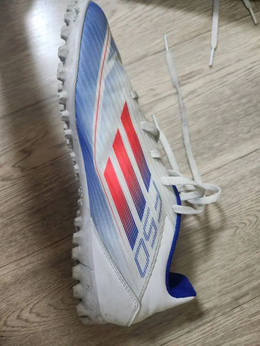 サッカーシューズ F50