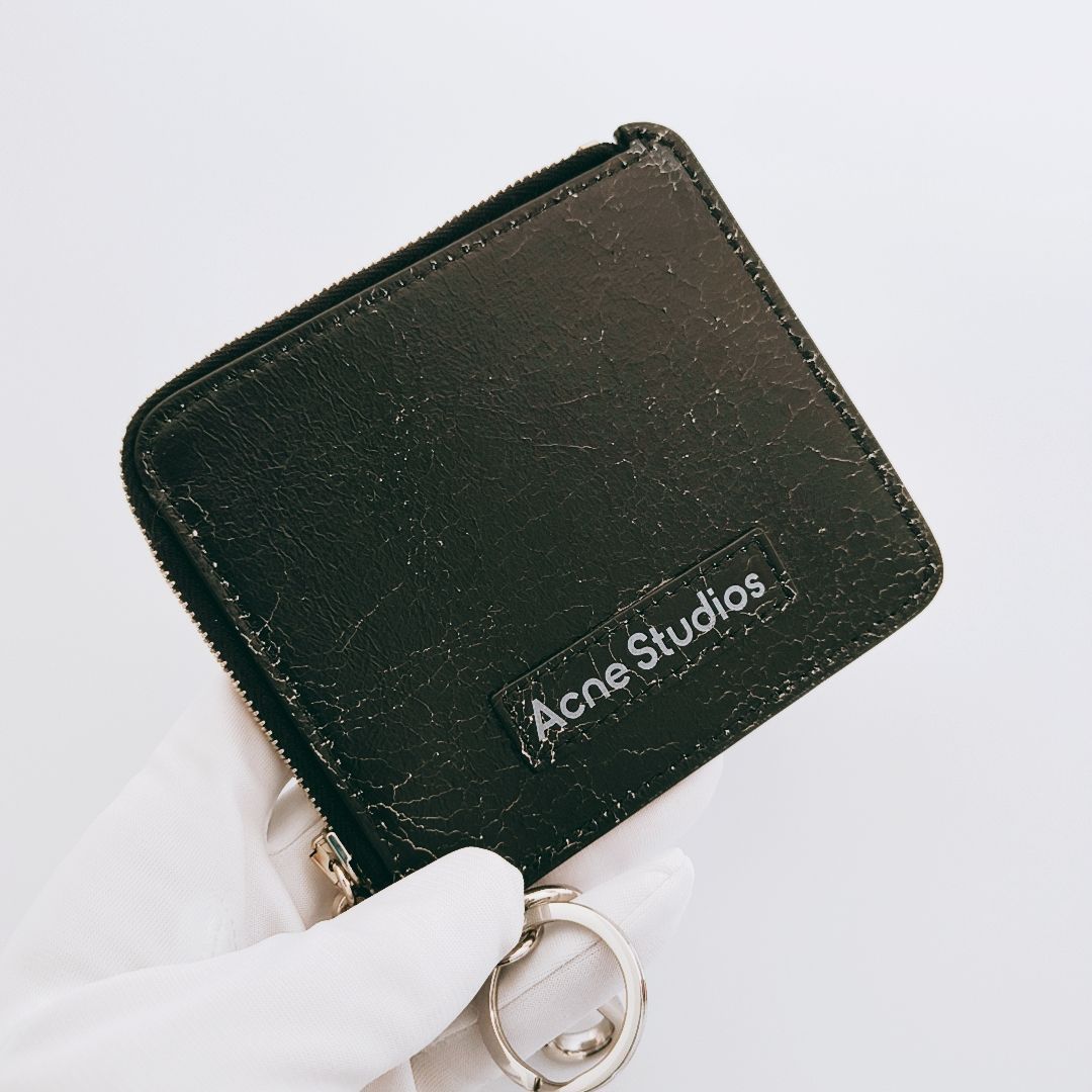 ト セール おすすめ 新品未使用】Acne キーリング ジップレザーウォレット Studios 小物