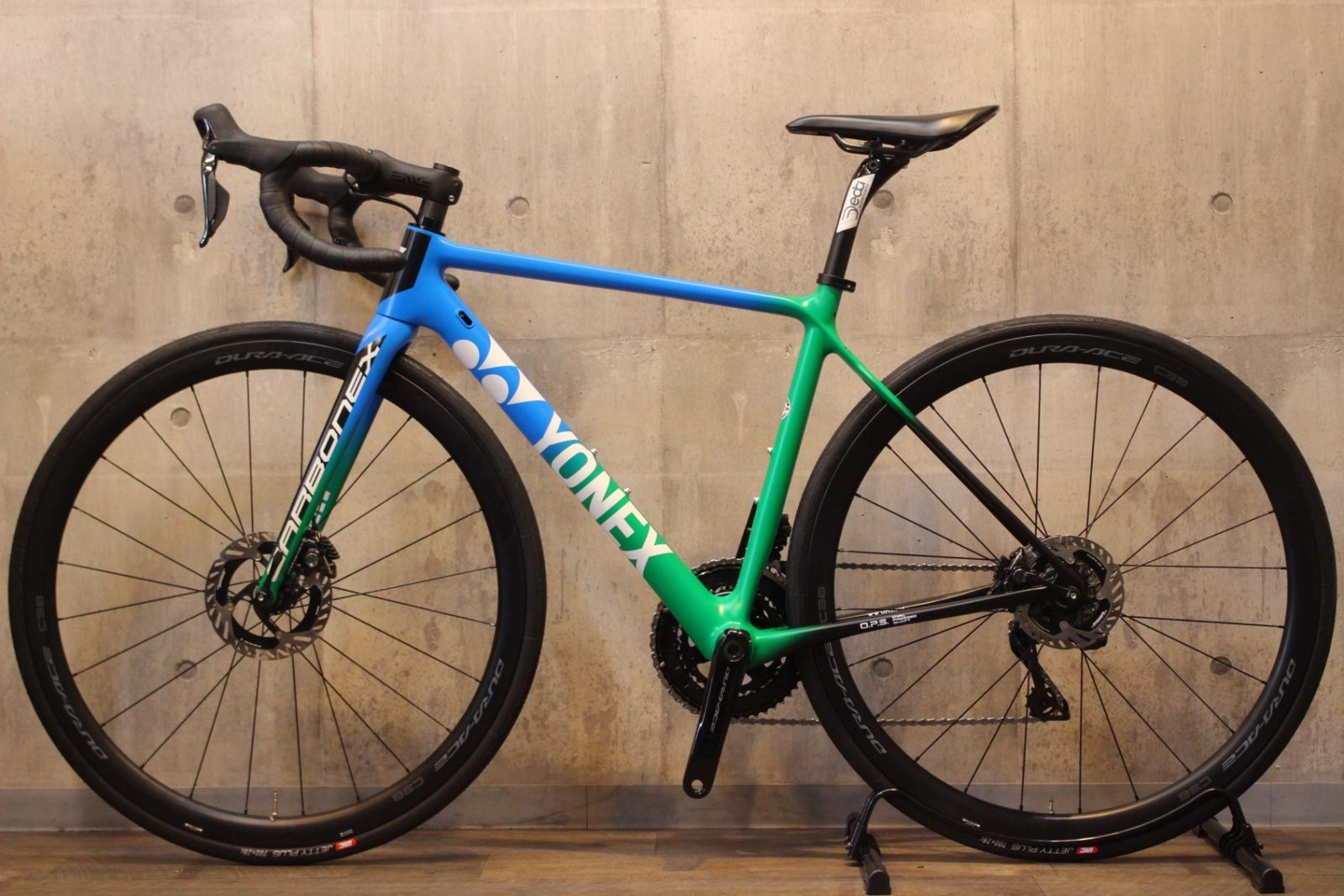 ヨネックス YONEX カーボネックス CARBONEX HR DISC XSサイズ