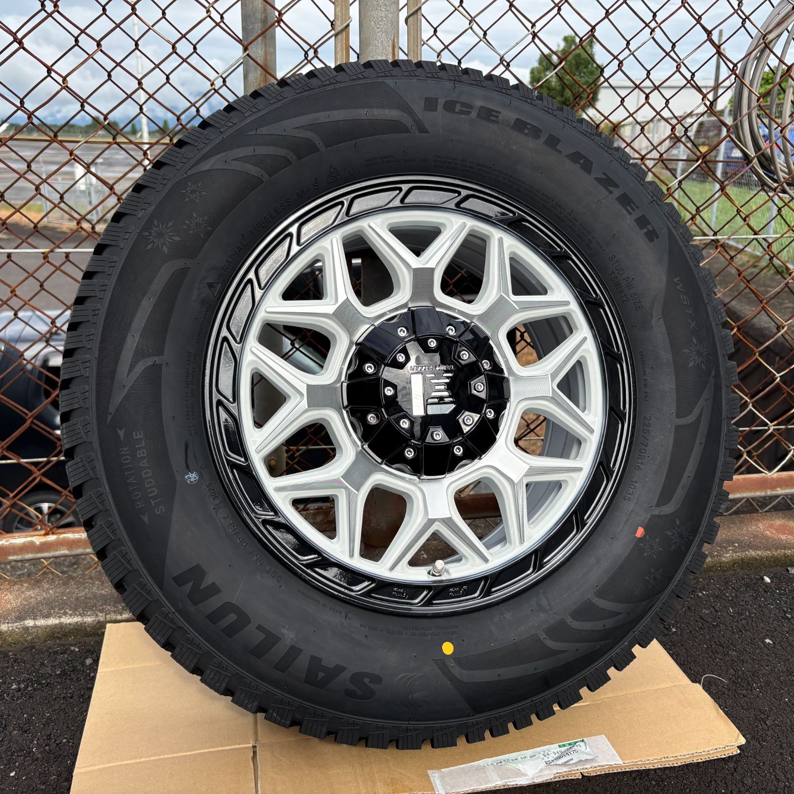 スタッドレス レクセル インフェルノ デリカD5 エクストレイル RAV4 クロスロード CX5 サイルン ICE BLAZER WSTX 225|70R16 16インチ