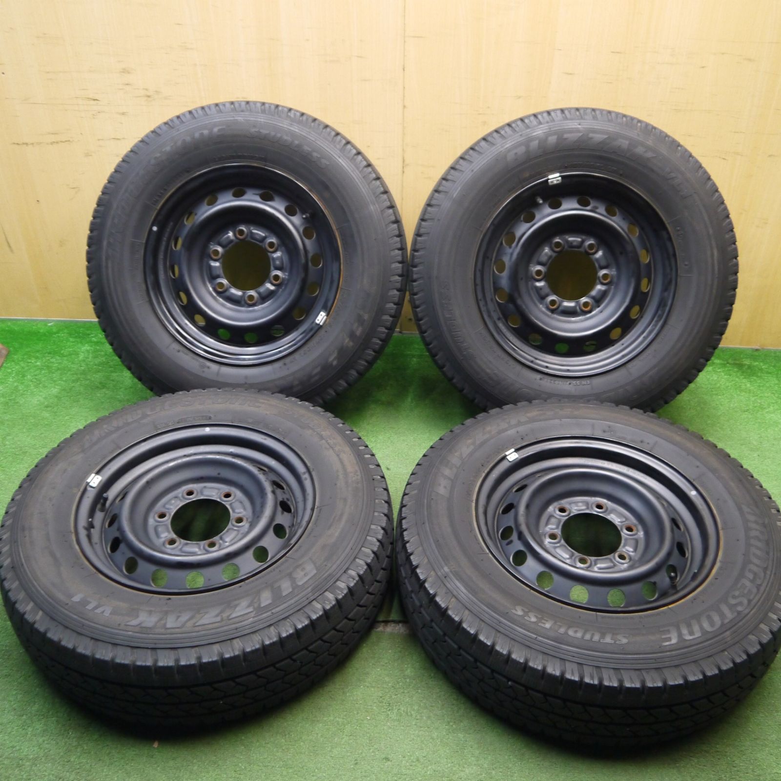 バリ溝 9.5分 トヨタ ハイエース 純正 スチール 195|80R15 107|105L スタッドレス ブリヂストン ブリザック VL1 15インチ PCD139.7|6H 5050901Hス