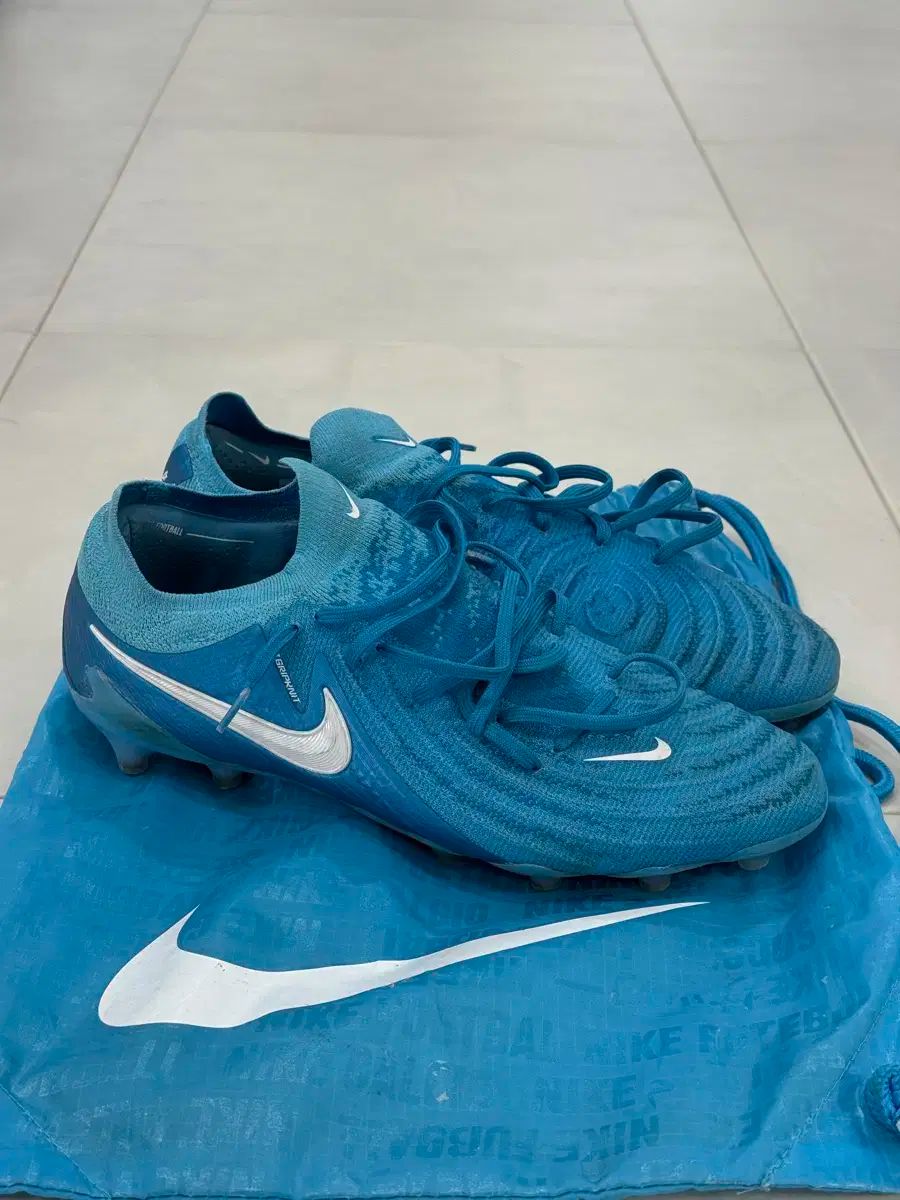 ナイキ FANTOM GX2 エリート ag 275