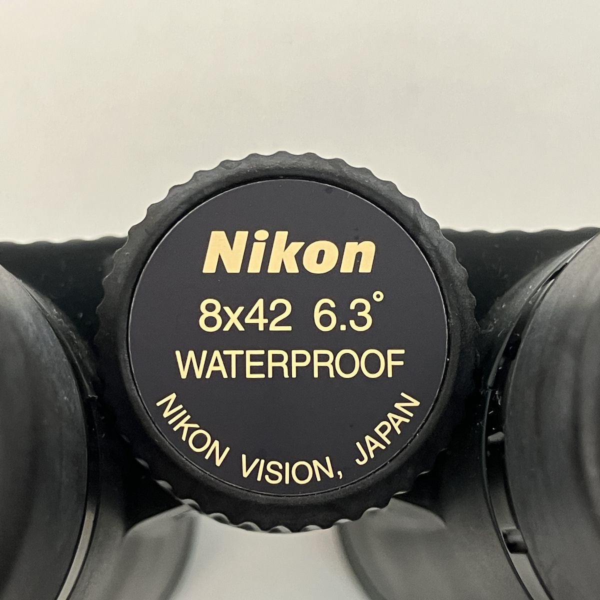 8×42 ニコン