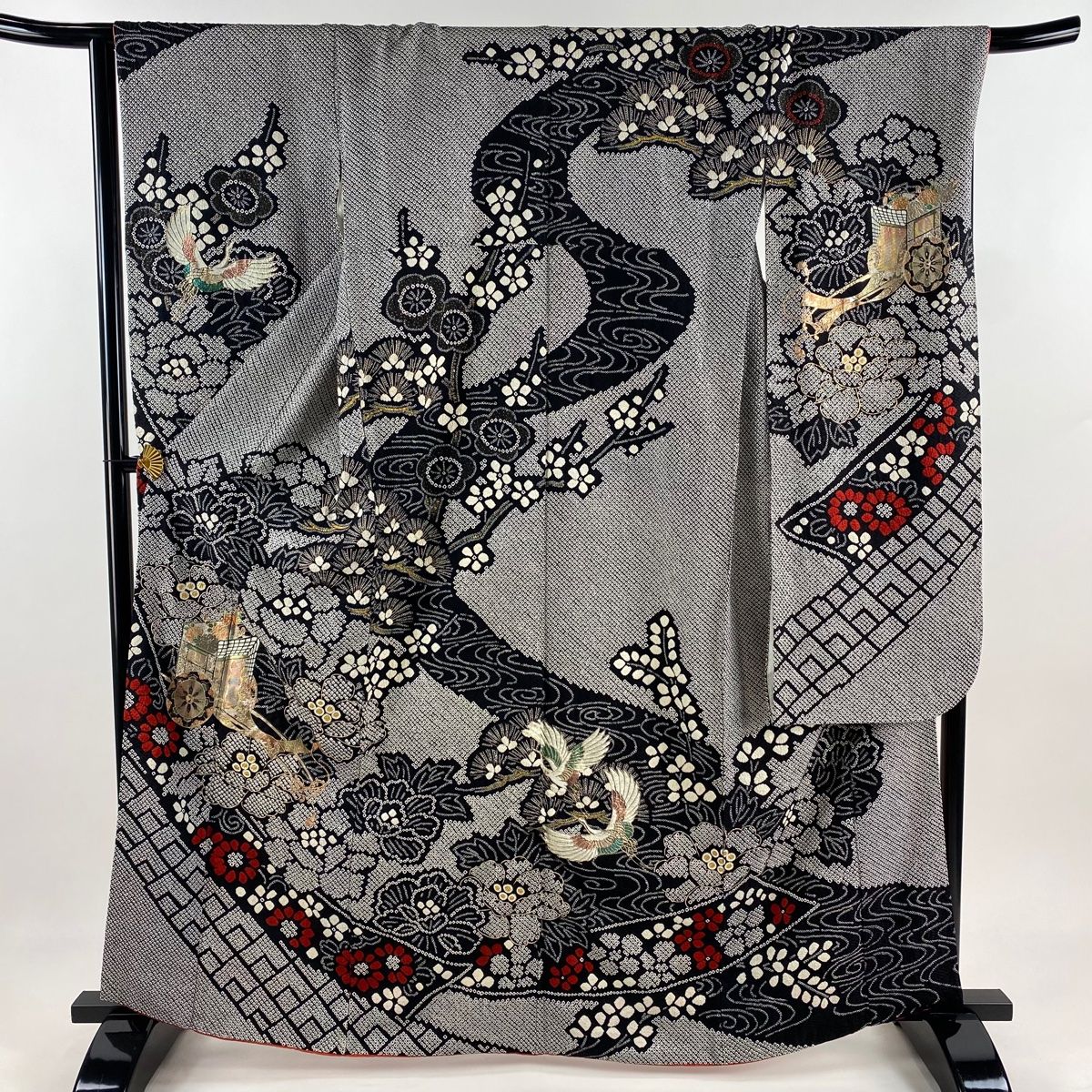 振袖 身丈164cm 裄丈67.5cm L 袷 御所車 牡丹 金銀彩 絞り 黒 正絹 秀品