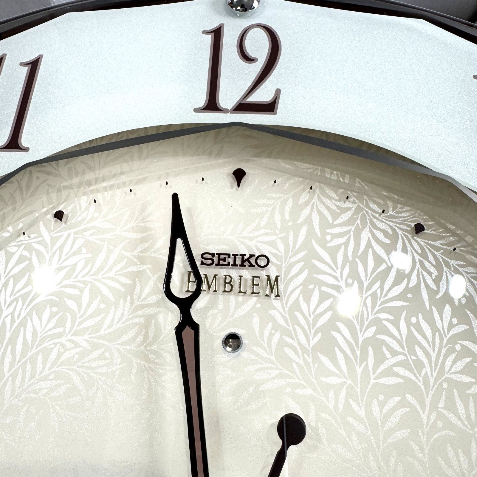 エムブレム HS524B