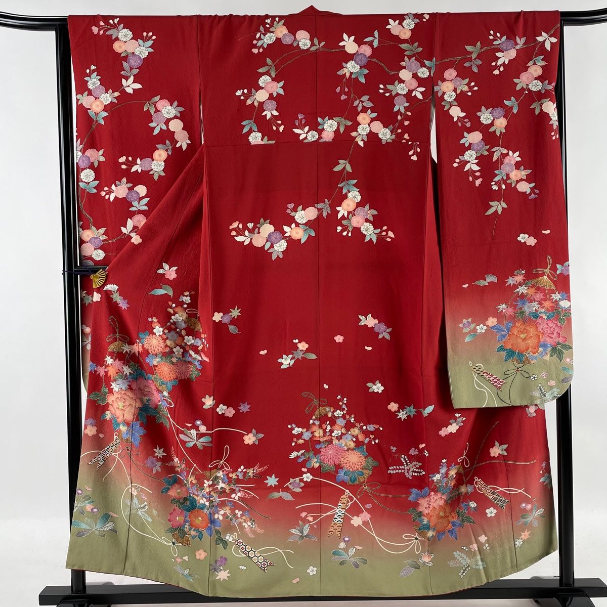 振袖 美品 秀品 花籠 草花 金彩 染め分け 赤 袷 身丈155cm 裄丈65cm M