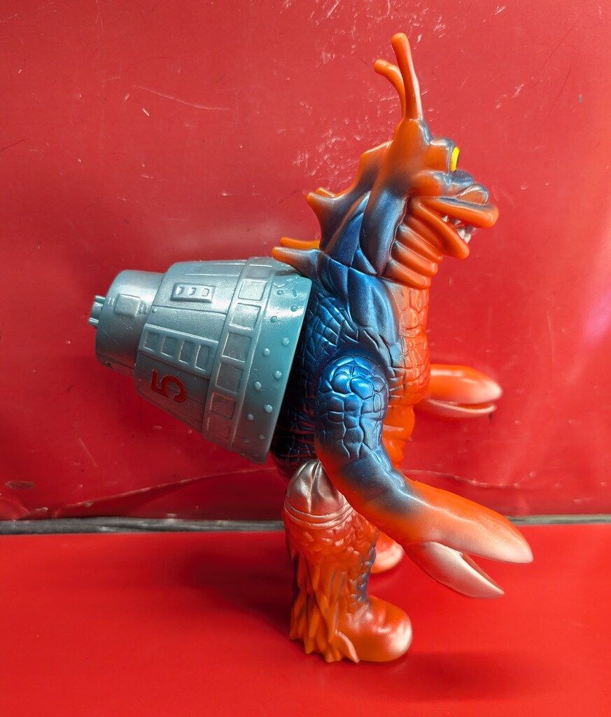 M1号 ブルマァクタイプの怪獣シリーズ ヤドカリン - メルカリ