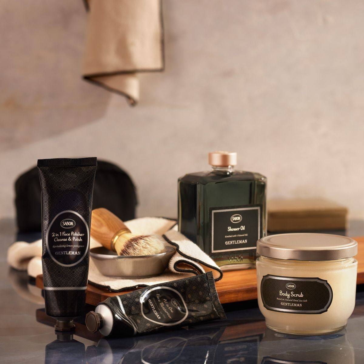 オリジナルセット SABON ジェントルマン｜ボディスクラブ600g ファブリックミスト300mL｜香りを楽しむギフトに CALAISNAUTIC_FR