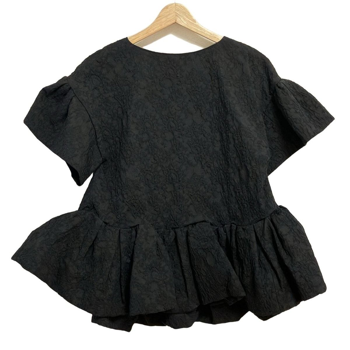 cygne シーニュ 半袖カットソー サイズF レディース Gisele ジゼル 黒 ふくれジャガード