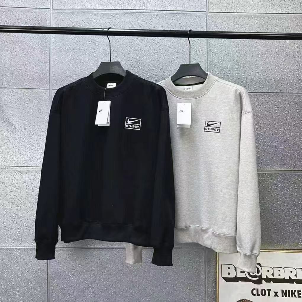 Stussy x Nike 共同ブランド ウィンターフリース厚手クルー