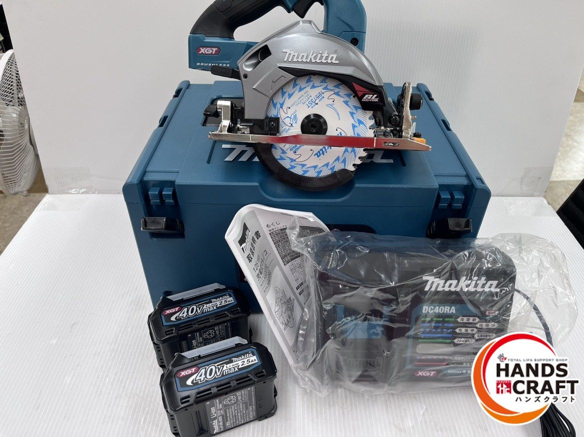 マキタ makita 125mm充電式マルノコ HS007GRDX 40Vmax 40V2.5Ah×2 保護の為1回ずつ充電しています 充電器付き ♥ 純正品