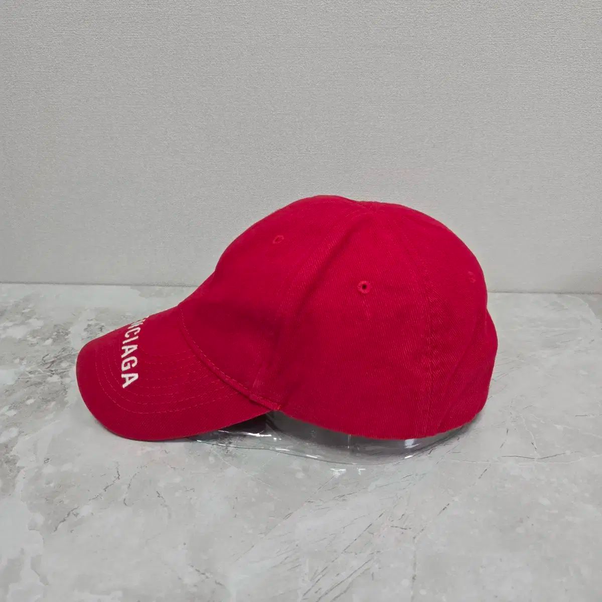 バレンシアガ ロゴ ベースボールキャップ 帽子 Lサイズ
