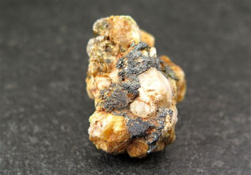 マダガスカル産フェナカイト 原石 - メルカリ