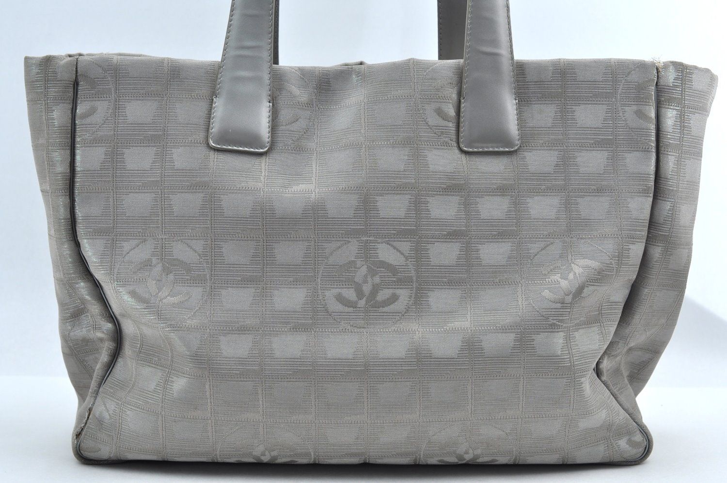 CHANEL シャネル ニュウ トラベル ライン ショルダートートバッグ ナイロン レザー シルバー L2767