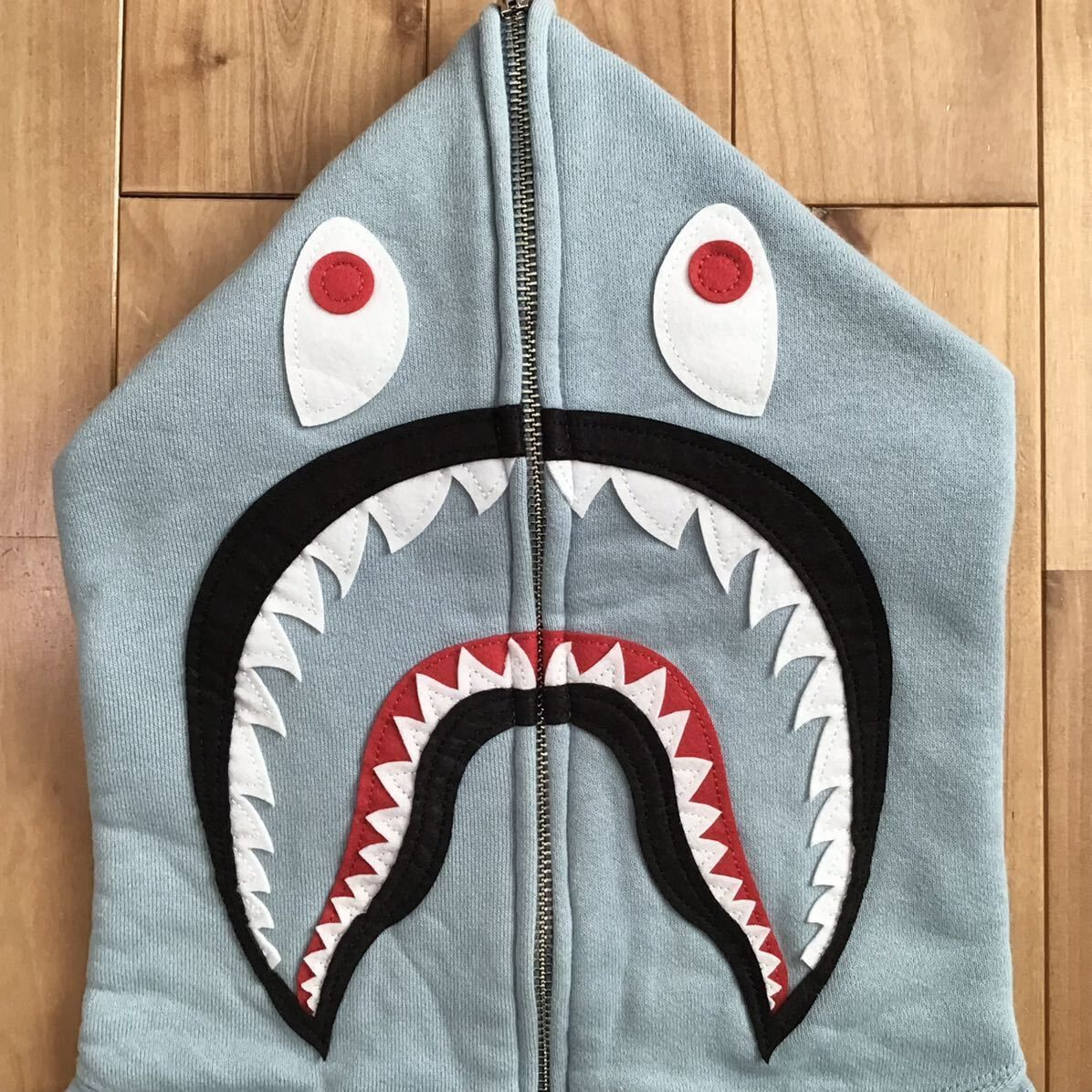 a bathing ape シャークパーカー 水色 HAND DYE SHARK FULL ZIP HOODIE（パーカー）｜A BATHING APE