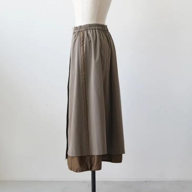 frescute フレスキュート グレイスタフタライト-レザーライクローン ゴムギャザースカート カーキ size 38 スカート ボトムス