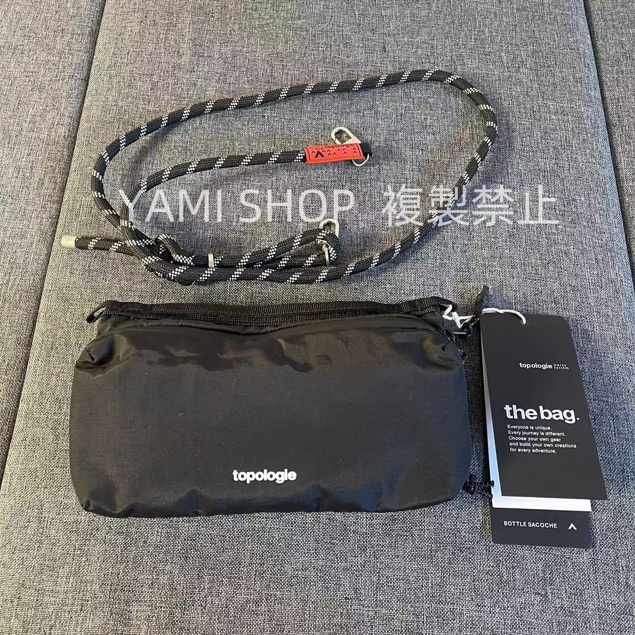 新品topologieトポロジー ボトルサコッシュ バンジーストラップ