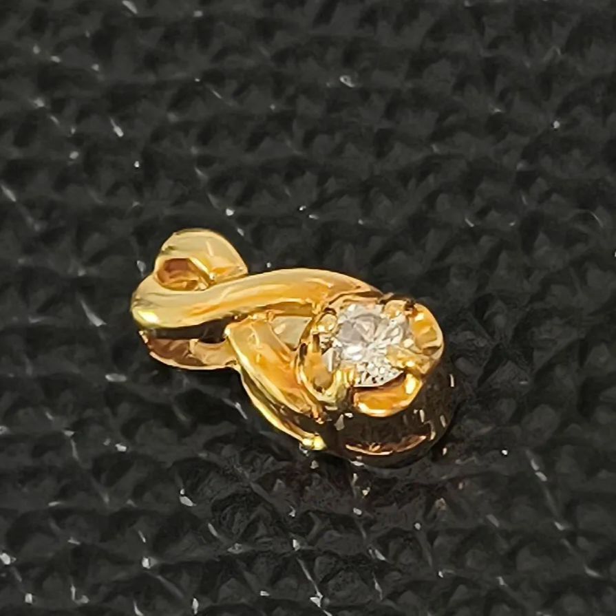 K18 イエローゴールド 0.08 カラット ダイヤモンド チャーム ペンダントトップ SNA 225052608801RW NEXPOTALLINN_EU