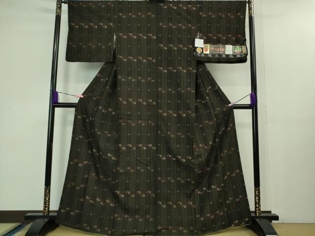 平和屋本店 上 国指定重要無形文化財 本場久米島紬 神谷ミネ作 手織 草木染 泥染 証紙付き DZAB1335kh5