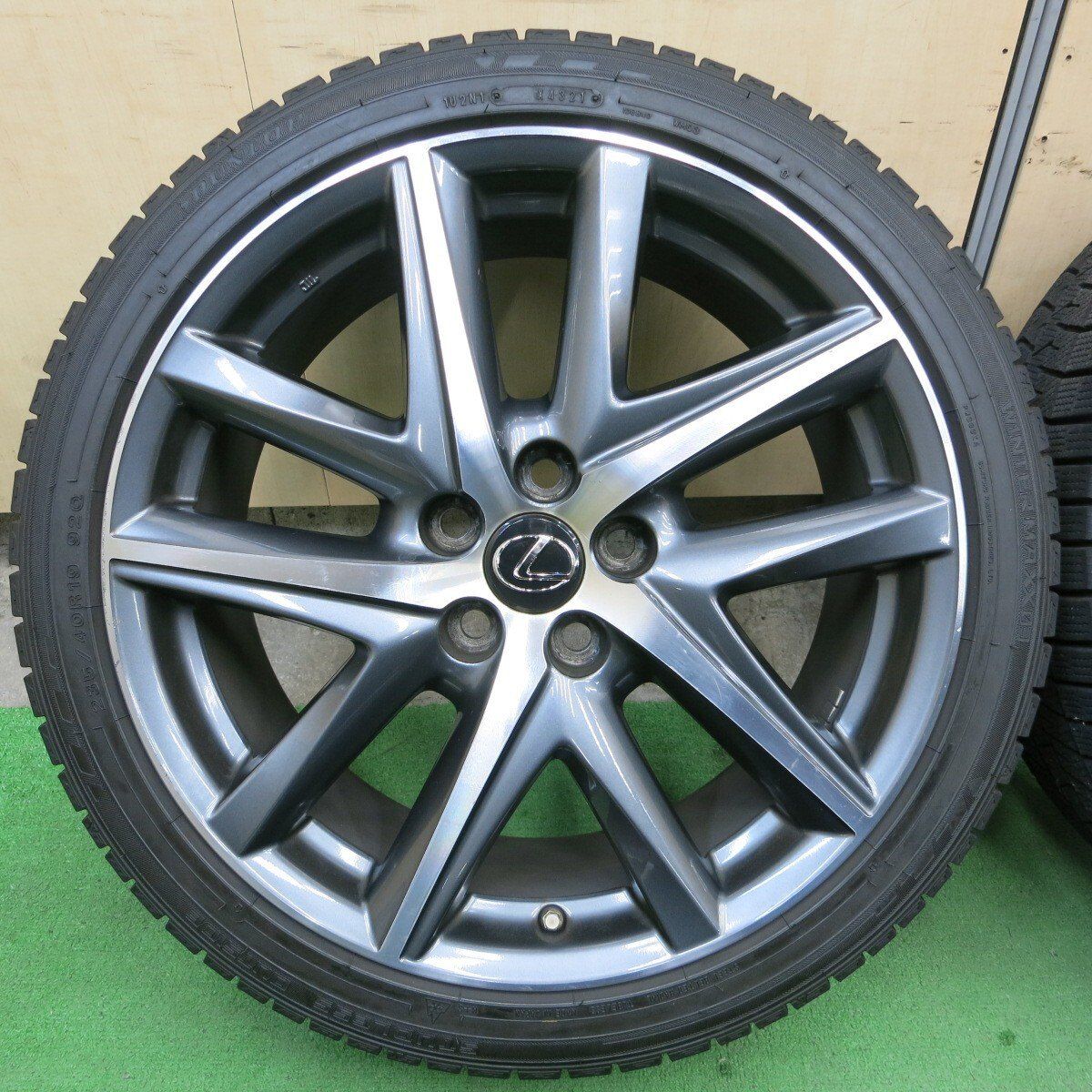 ひまり　レクサス　GS Fスポーツ　19インチ 235/40R19 レクサスGS Fスポーツ19インチ 235/40R19 265/35R19