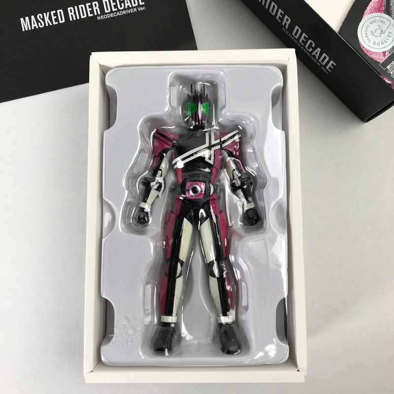 S.H.フィギュアーツ 真骨彫 仮面ライダーディケイド ネオディケイドライバー 新品（真骨彫製法）仮面ライダーディケイド ネオディケイ