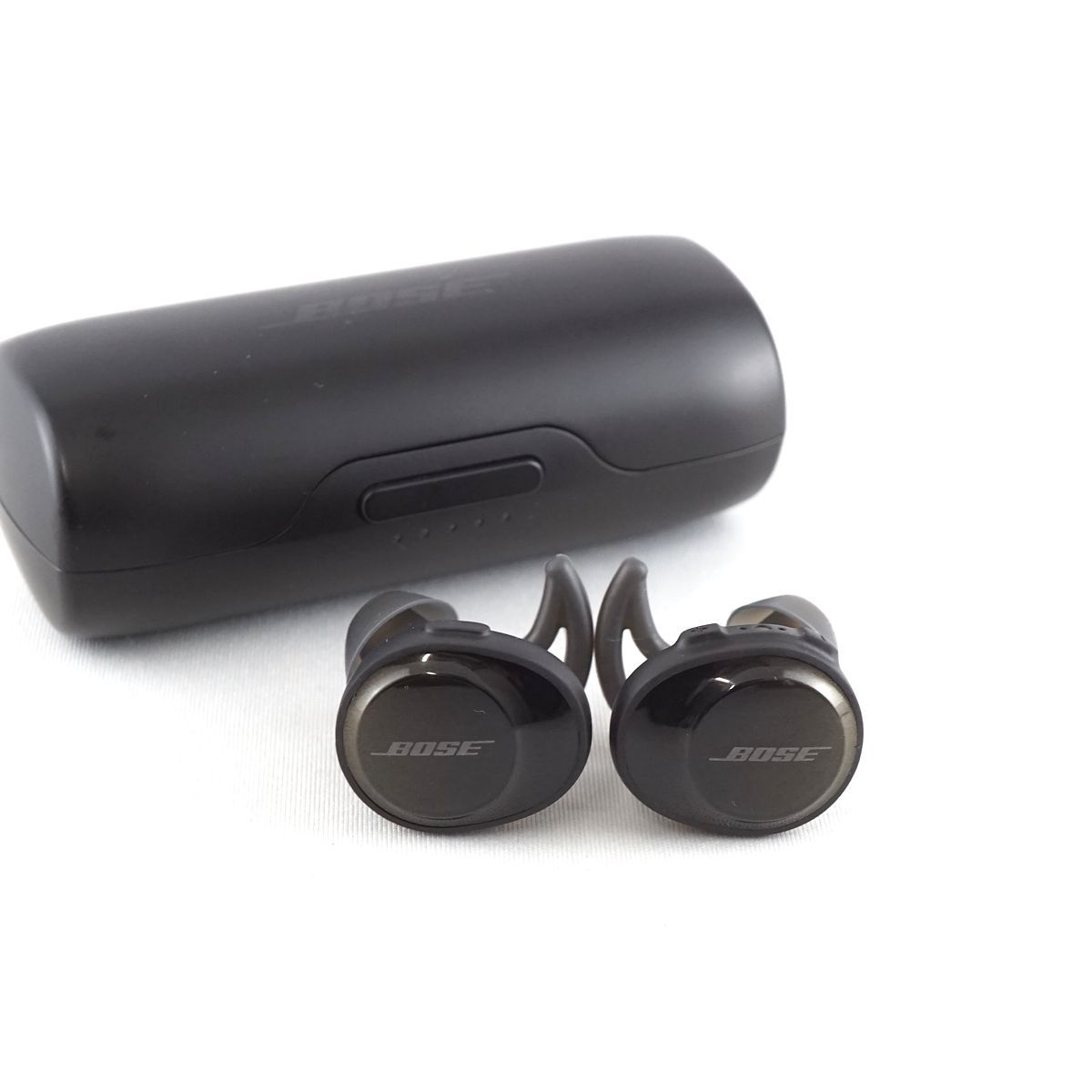 BOSE SoundSport Free Wireless Headphones 完全ワイヤレスイヤホン USED美品 Bluetooth 防滴  IPX4 マイク ブラック 完動品 S V9279