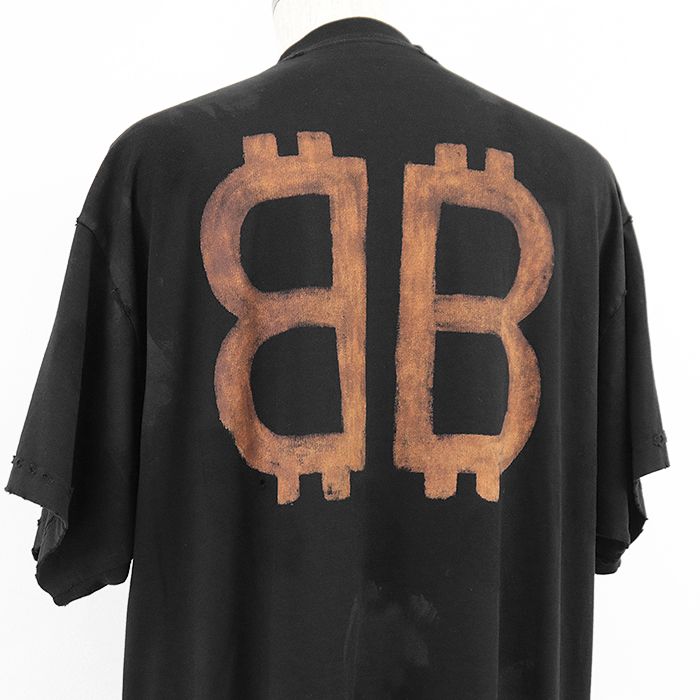 バレンシアガ Tシャツ