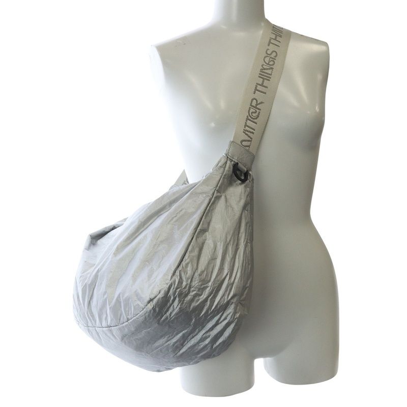 シングスザットマター　ボディバッグ　シルバー シングスザットマター THINGS THAT MATTER TYVEK MINI BODY BAG