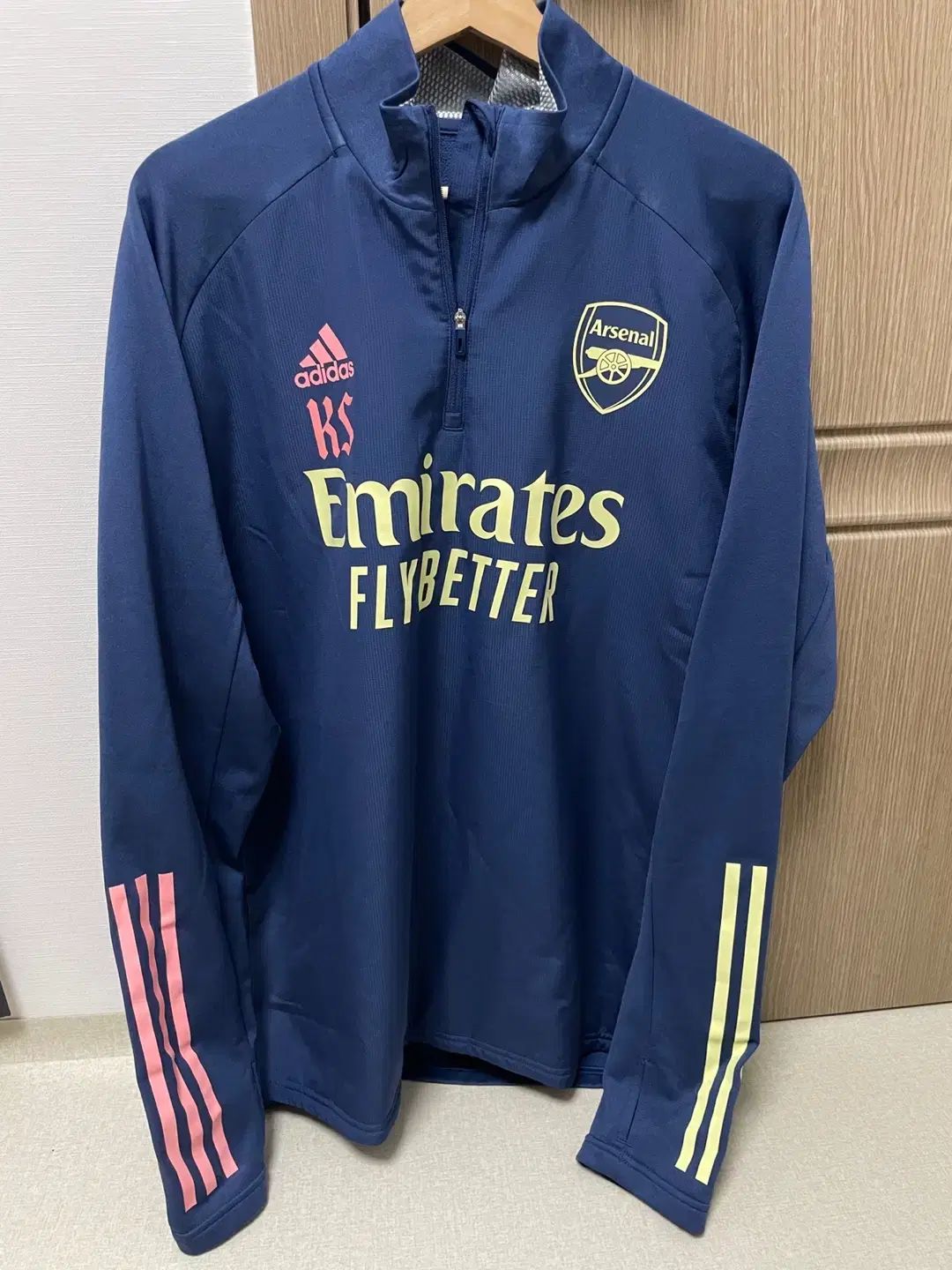 20 ー 21 アーセナルFC ウォームトップ