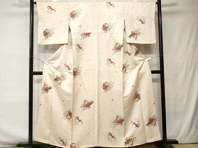 平和屋着物●上質な色無地　作家物　白鼠色　鬼しぼ縮緬　正絹　逸品　CABA1308gh 平和屋着物□上質な色無地 白鼠色 鬼しぼ縮緬 正絹 逸品 BAAM0804gt