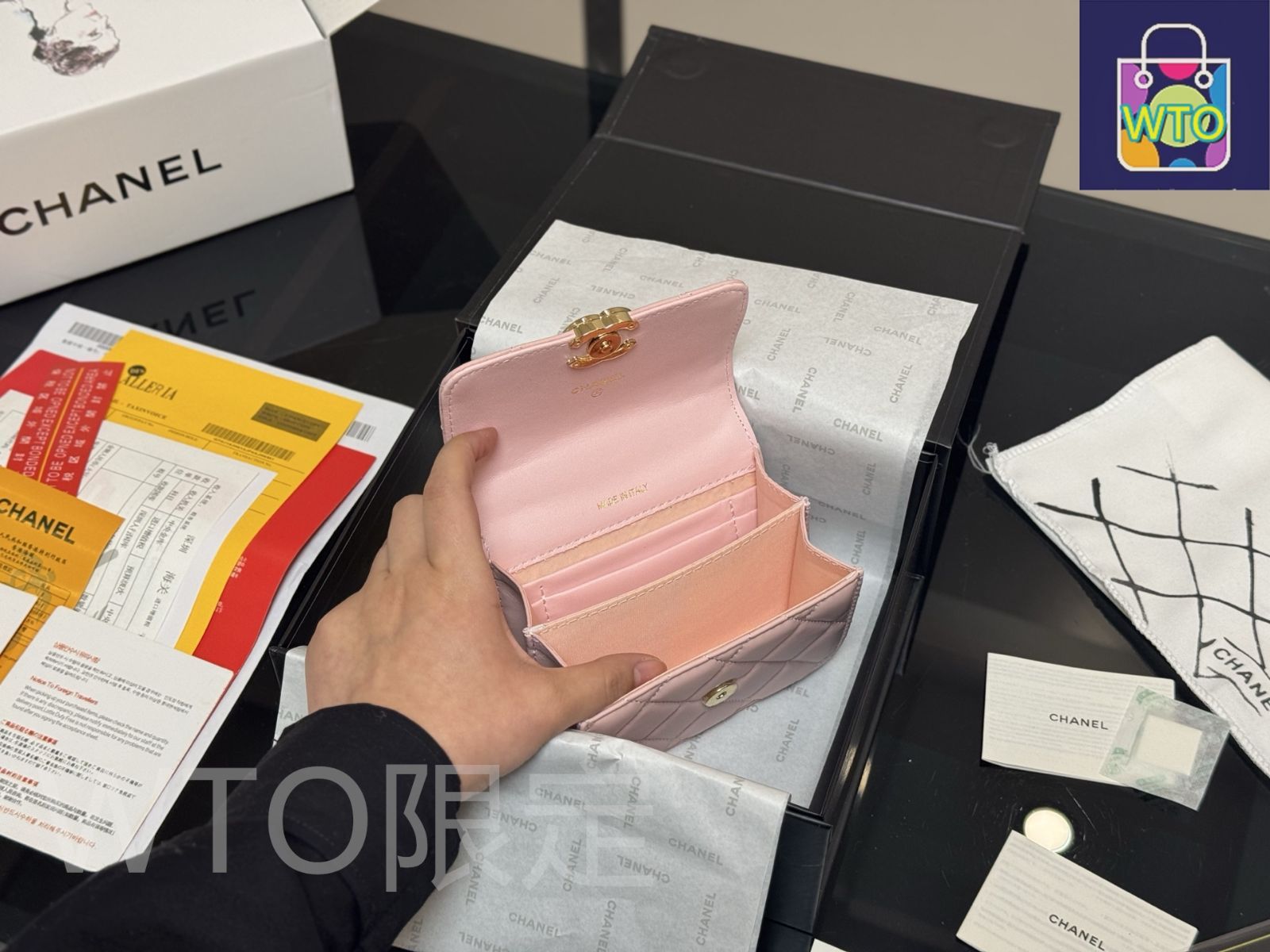 (新品)CHANEL ポーチ エナメル □シャネル□ 化粧ポーチ エナメル マトラッセ ブラック