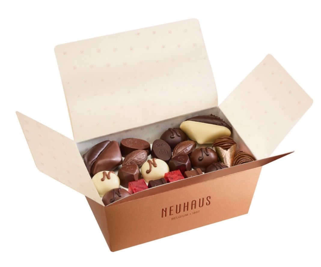 ノイハウス NEUHAUS Pralines 1KG クラシックアソートボックス