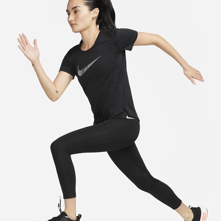 ナイキ nike Dri-FIT スウッシュ ランニングTシャツ 半袖 ウィメンズ レディース 女性【fb4697-010】陸上・ランニング用品 S (010)ブラック/クールグレー