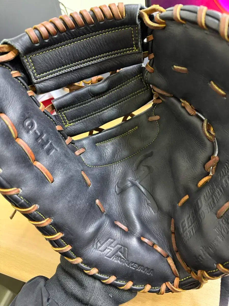 シアトルマリナーズ佐々木大魔神選手グラブ 大魔神」佐々木主浩さん