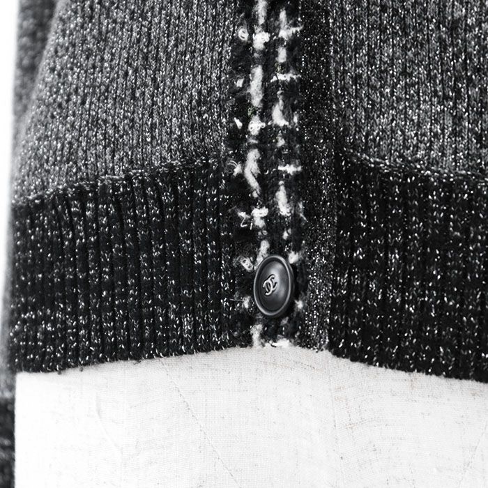 【極美品】シャネル ニット カーディガン トグルボタン ココマーク ブラック CHANEL シャネル カーディガン ココマークボタン P42011W04956