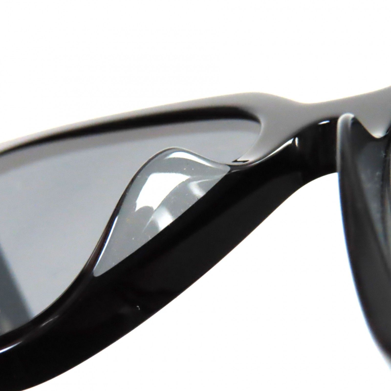 美品 GUCCI グッチ サングラス GG0965SA ブラック ロゴ