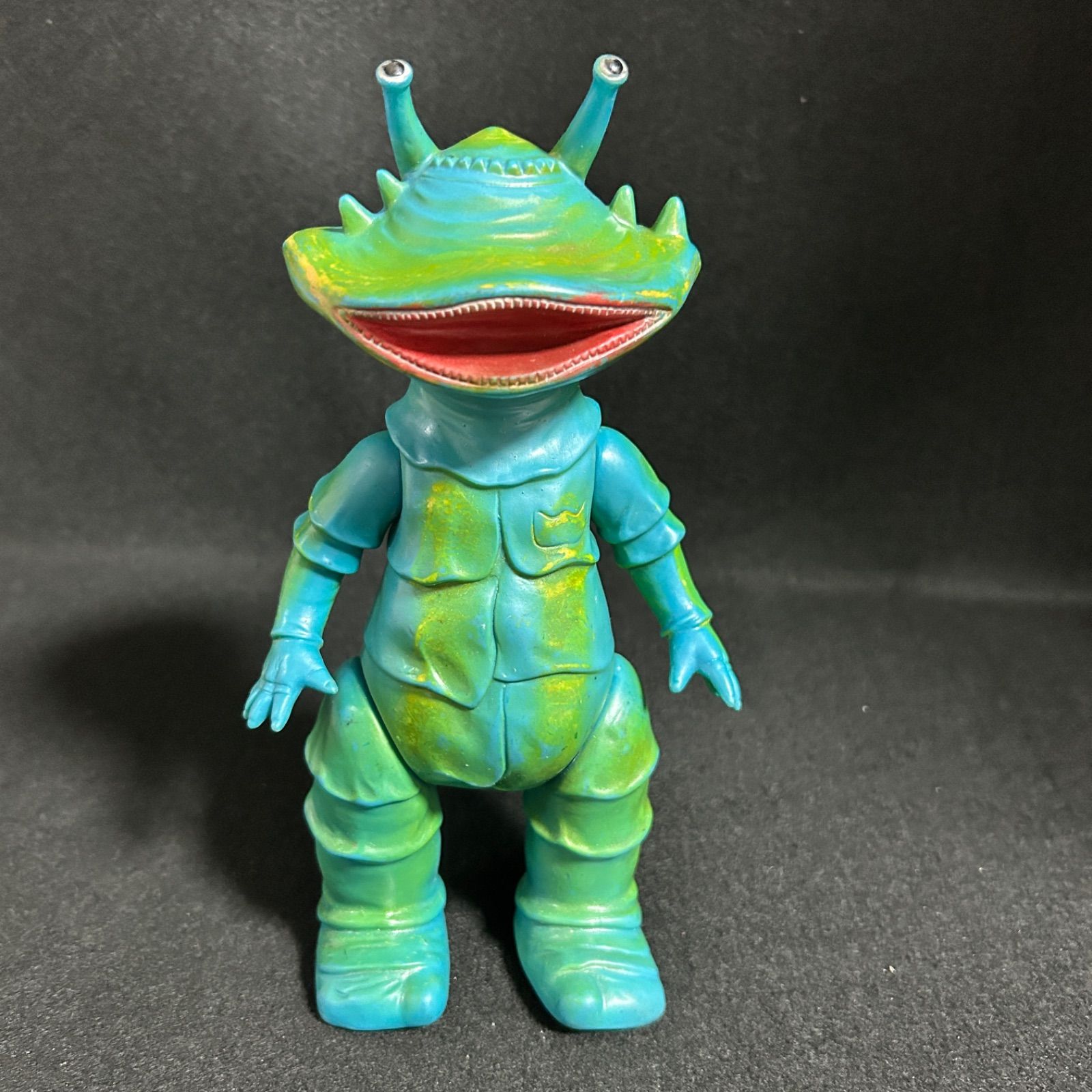 カネゴン ソフビ