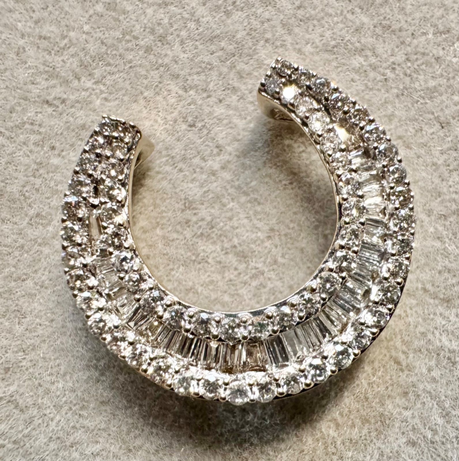 K18WG*馬蹄モチーフ*ダイヤモンドチャーム*0.5ct*トップ*ホース